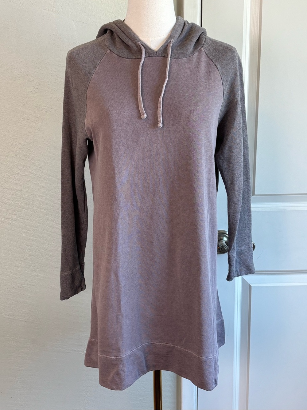 Bundle 2/$30! James Perse Mauve Raglan Hooded Tunic 2 M